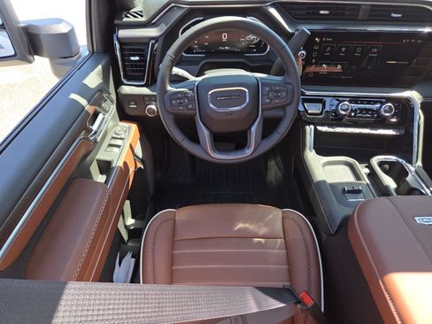 New 2026 GMC Sierra 2500 Denali Ultimate AWD/4WD image 31