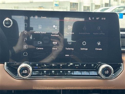 New 2025 GMC Canyon AT4 w/ Nightfall Edition image 16