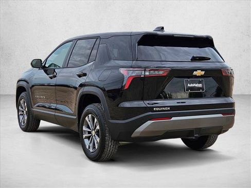 New 2027 Chevrolet Equinox LT FWD image 9