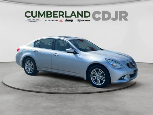 Used 2013 INFINITI G37 x Sedan w/ Premium Pkg AWD/4WD image 8