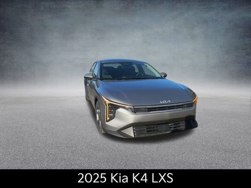New 2025 Kia K4 LXS image 3