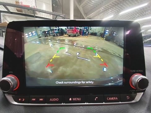 Used 2024 Nissan Sentra SV image 14