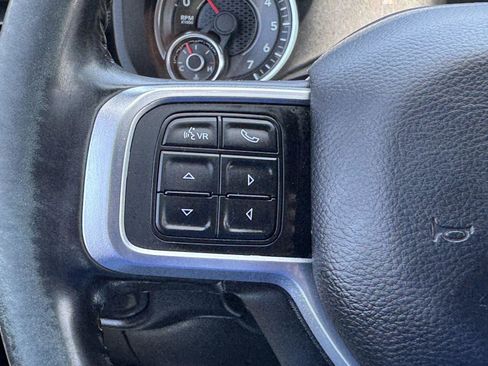 Used 2019 RAM 2500 Big Horn w/ Black Appearance Package AWD/4WD image 18
