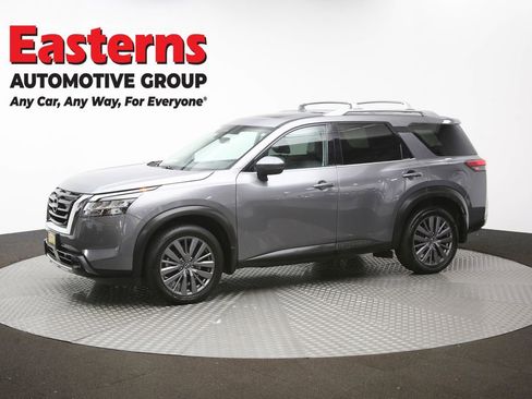 Used 2023 Nissan Pathfinder SL w/ SL Premium Package AWD/4WD image 59