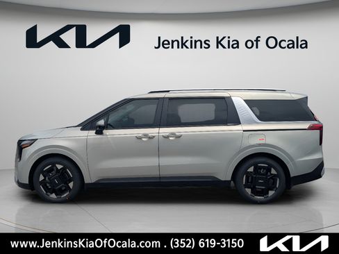 New 2026 Kia Carnival EX FWD image 5