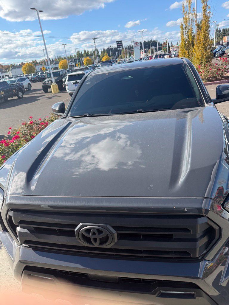 Used 2026 Toyota Tacoma SR5 AWD/4WD image 1