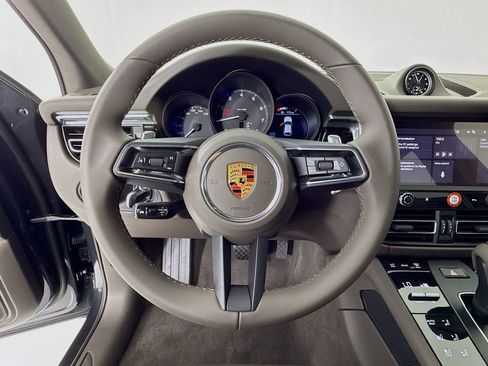 New 2026 Porsche Macan image 15