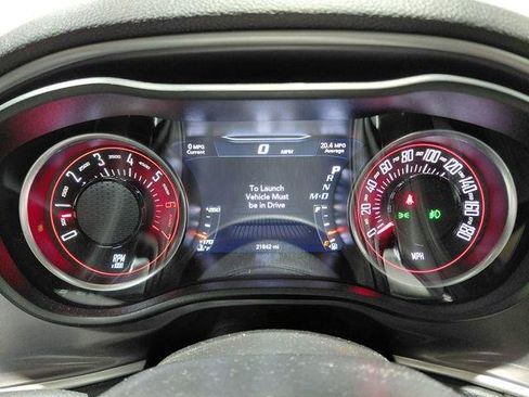 Used 2022 Dodge Challenger R/T Scat Pack RWD image 39