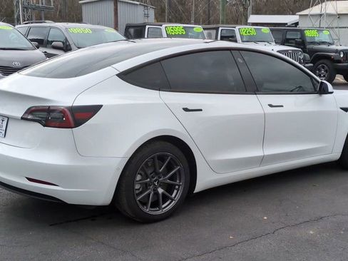 Used 2021 Tesla Model 3 Standard Range Plus image 8