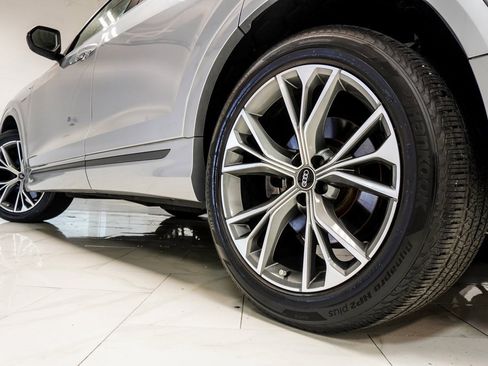 Used 2021 Audi Q8 Premium Plus image 41