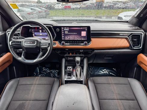 Used 2023 GMC Canyon AT4 image 12