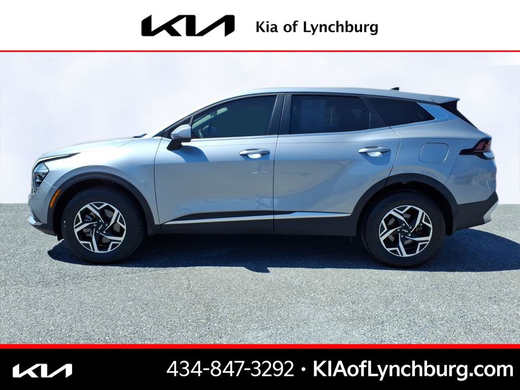 Used 2023 Kia Sportage LX AWD/4WD image 7