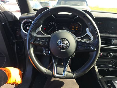 Used 2024 Alfa Romeo Stelvio Sprint AWD/4WD image 5