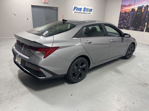 New 2026 Hyundai Elantra SEL Sport Premium FWD image 5