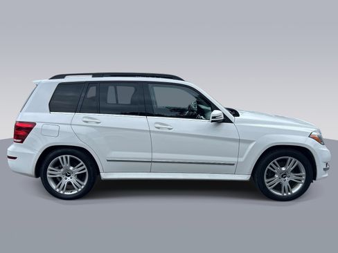 Used 2013 Mercedes-Benz GLK 350 4MATIC image 2