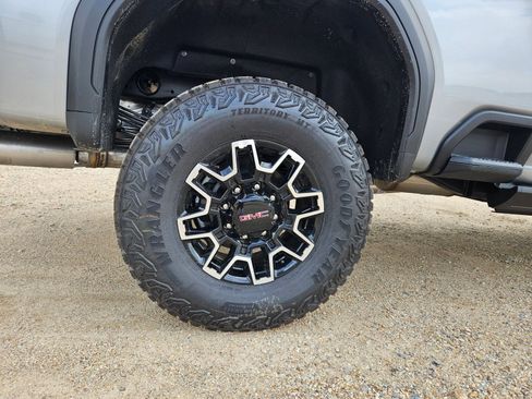 New 2026 GMC Sierra 2500 AT4X AWD/4WD image 31