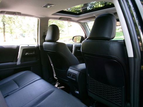 Used 2024 Toyota 4Runner Limited RWD image 27