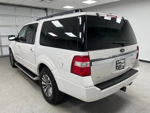 Used 2017 Ford Expedition EL XLT w/ Equipment Group 202A AWD/4WD image 8