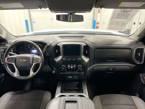 Used 2021 Chevrolet Silverado 1500 LT Trail Boss AWD/4WD image 10