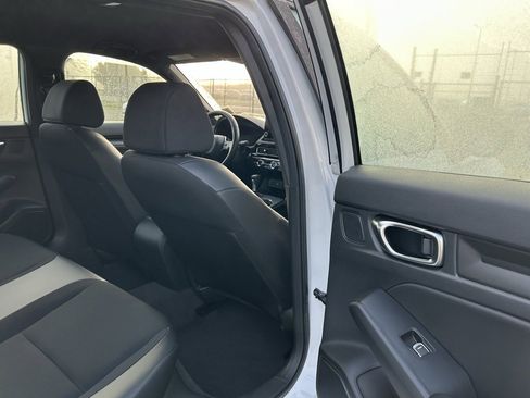 Used 2022 Honda Civic Sport image 13