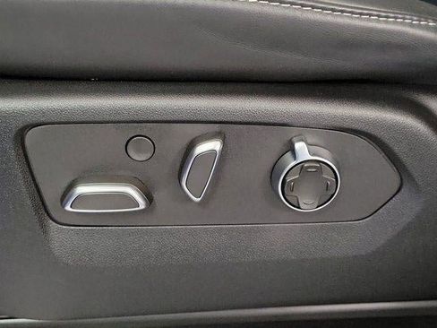 Certified 2023 Cadillac Escalade ESV Sport Platinum image 11