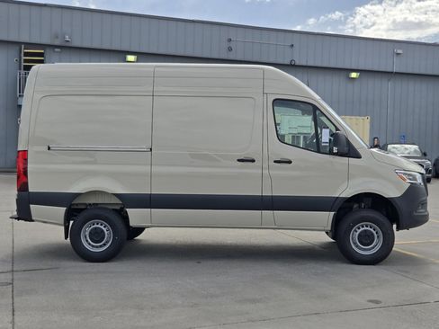 New 2026 Mercedes-Benz Sprinter 2500 image 38