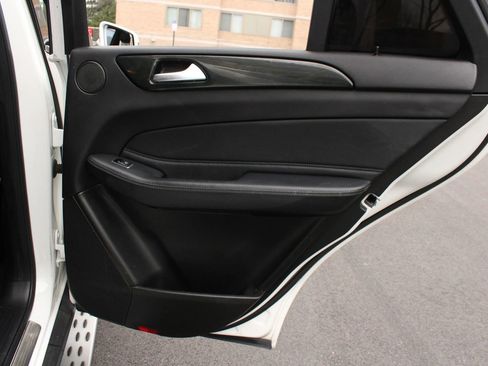 Used 2019 Mercedes-Benz GLE 400 4MATIC w/ Premium 1 Package image 25