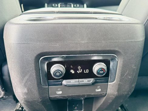 Used 2021 Chevrolet Tahoe LT RWD image 13
