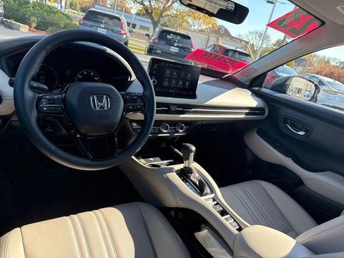Certified 2023 Honda HR-V EX-L image 24
