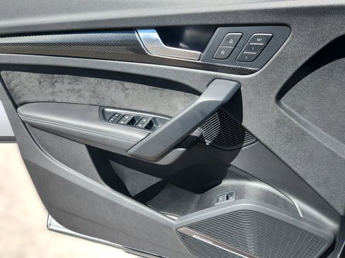 Used 2020 Audi SQ5 Premium Plus w/ Premium Plus Package image 17