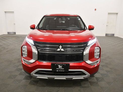 Used 2024 Mitsubishi Outlander SE image 11