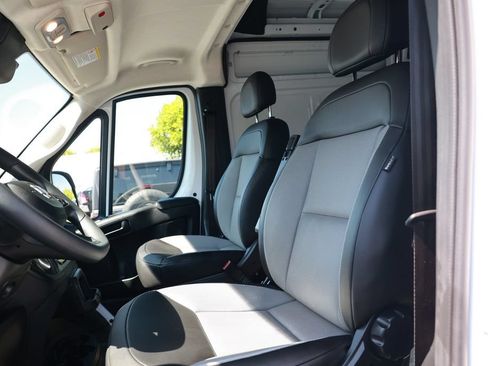 Used 2026 RAM ProMaster 2500 w/ Convenience Group FWD image 17