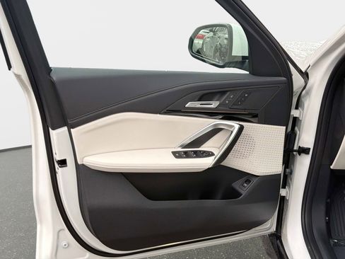 New 2026 BMW X1 xDrive28i w/ Technology Package AWD/4WD image 16