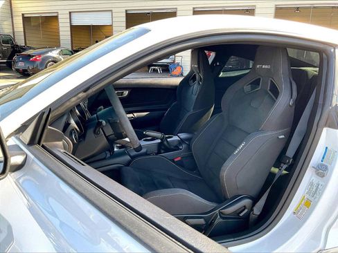 Used 2016 Ford Mustang Shelby GT350 w/ Track Package RWD image 26