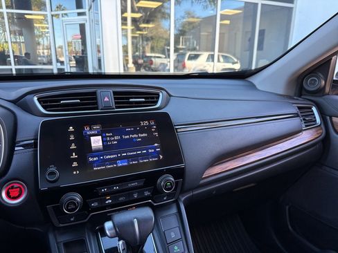 Used 2020 Honda CR-V Touring image 39