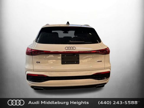 Certified 2025 Audi Q5 Premium w/ Premium Plus AWD/4WD image 7