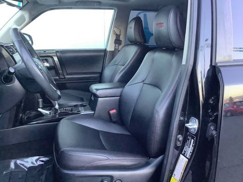 Used 2021 Toyota 4Runner TRD Off-Road Premium w/ Moonroof Package AWD/4WD image 11