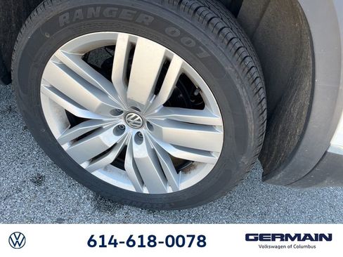Used 2018 Volkswagen Atlas SEL Premium image 19
