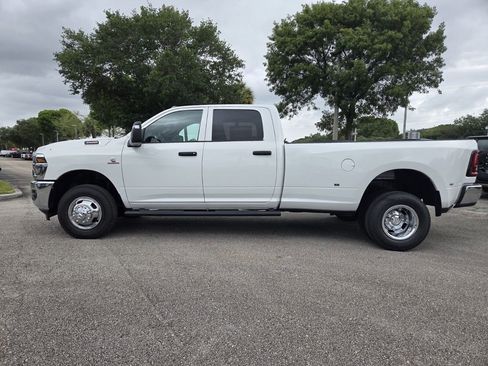 New 2026 RAM 3500 Tradesman AWD/4WD image 6