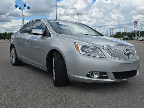 Used 2013 Buick Verano FWD image 6