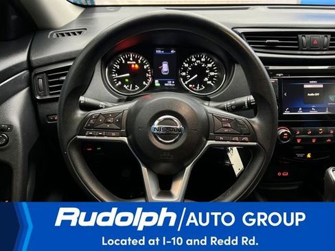 Used 2018 Nissan Rogue S image 16