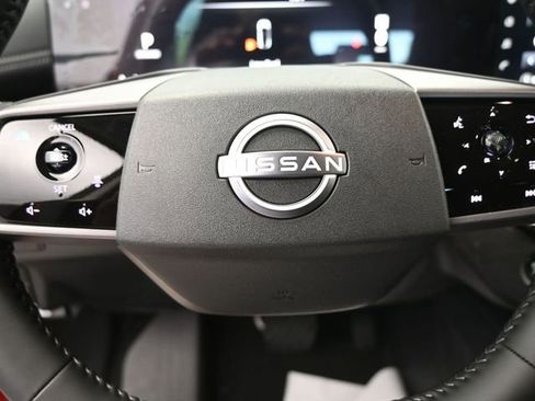 Used 2025 Nissan Murano SV AWD/4WD image 19