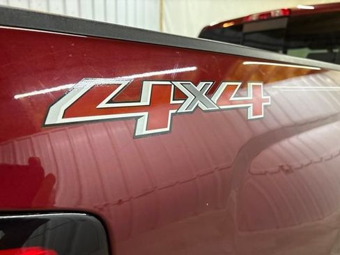 Used 2017 Chevrolet Silverado 1500 LT w/ All Star Edition AWD/4WD image 9
