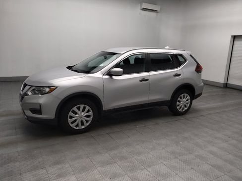 Used 2020 Nissan Rogue S AWD/4WD image 2