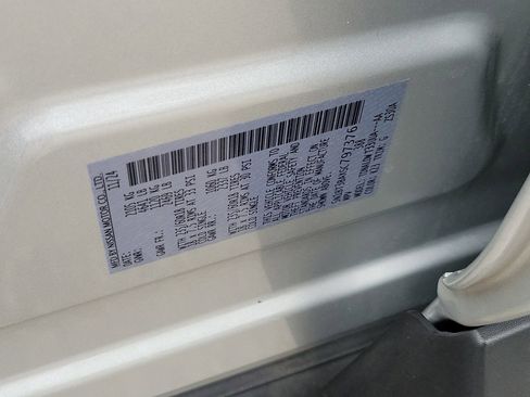 Used 2025 Nissan Rogue SV FWD image 32