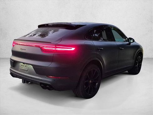Used 2023 Porsche Cayenne Platinum Edition AWD/4WD image 5