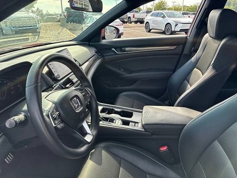 Used 2018 Honda Accord Sport image 24