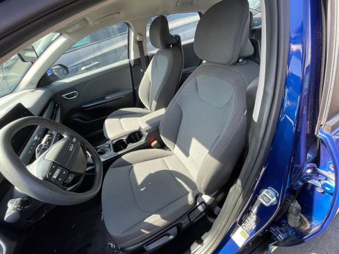 Used 2025 Kia K4 LXS image 39