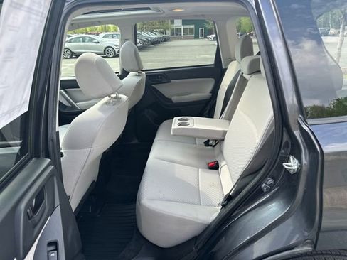 Used 2015 Subaru Forester 2.5i Premium AWD/4WD image 23