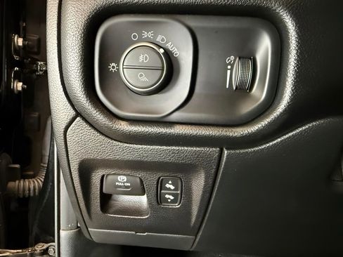 Used 2020 RAM 1500 Big Horn image 15